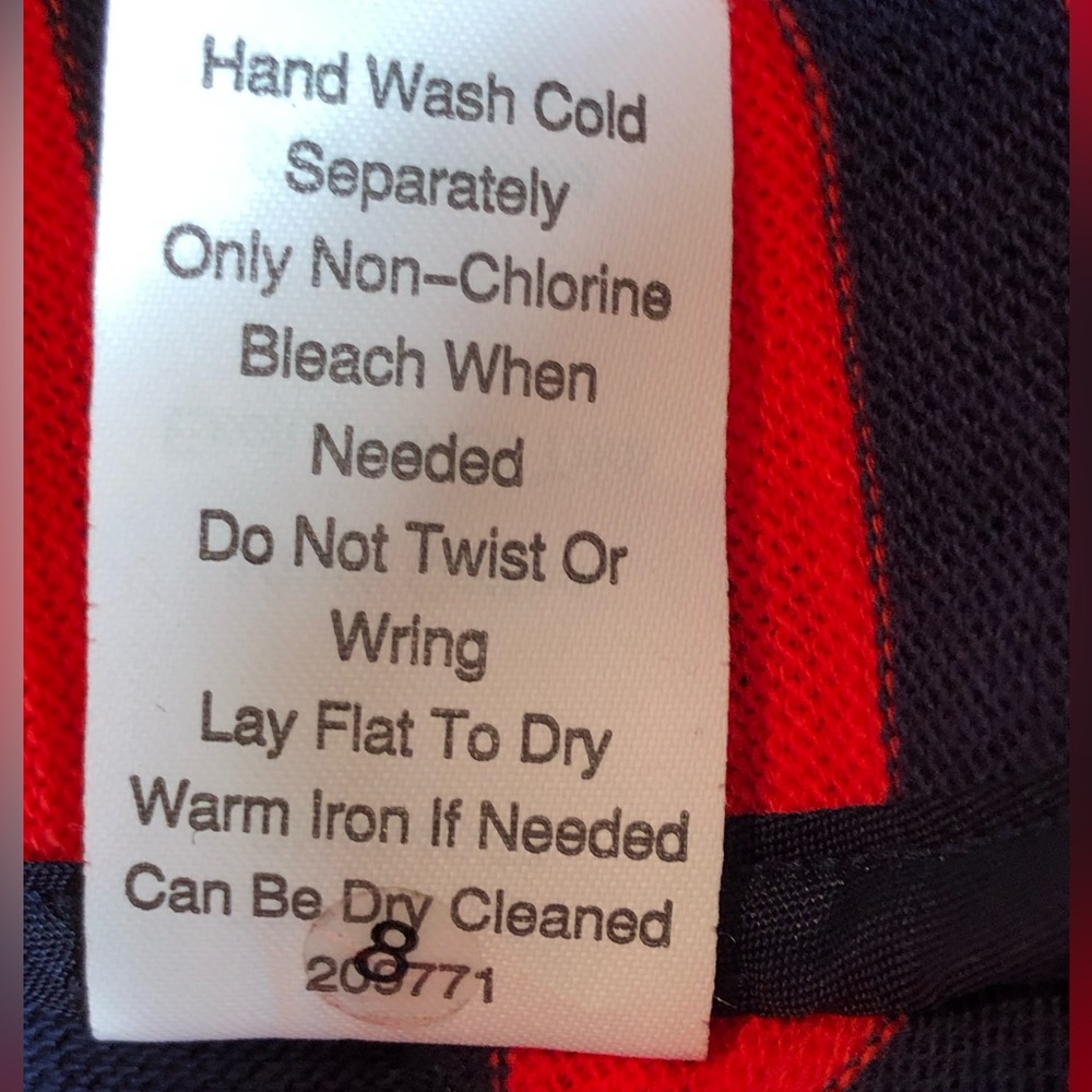 NWOT CAbi sM casual jacket Super fun cotton knit in navy/red w/gold buttons - Picture 6 of 6